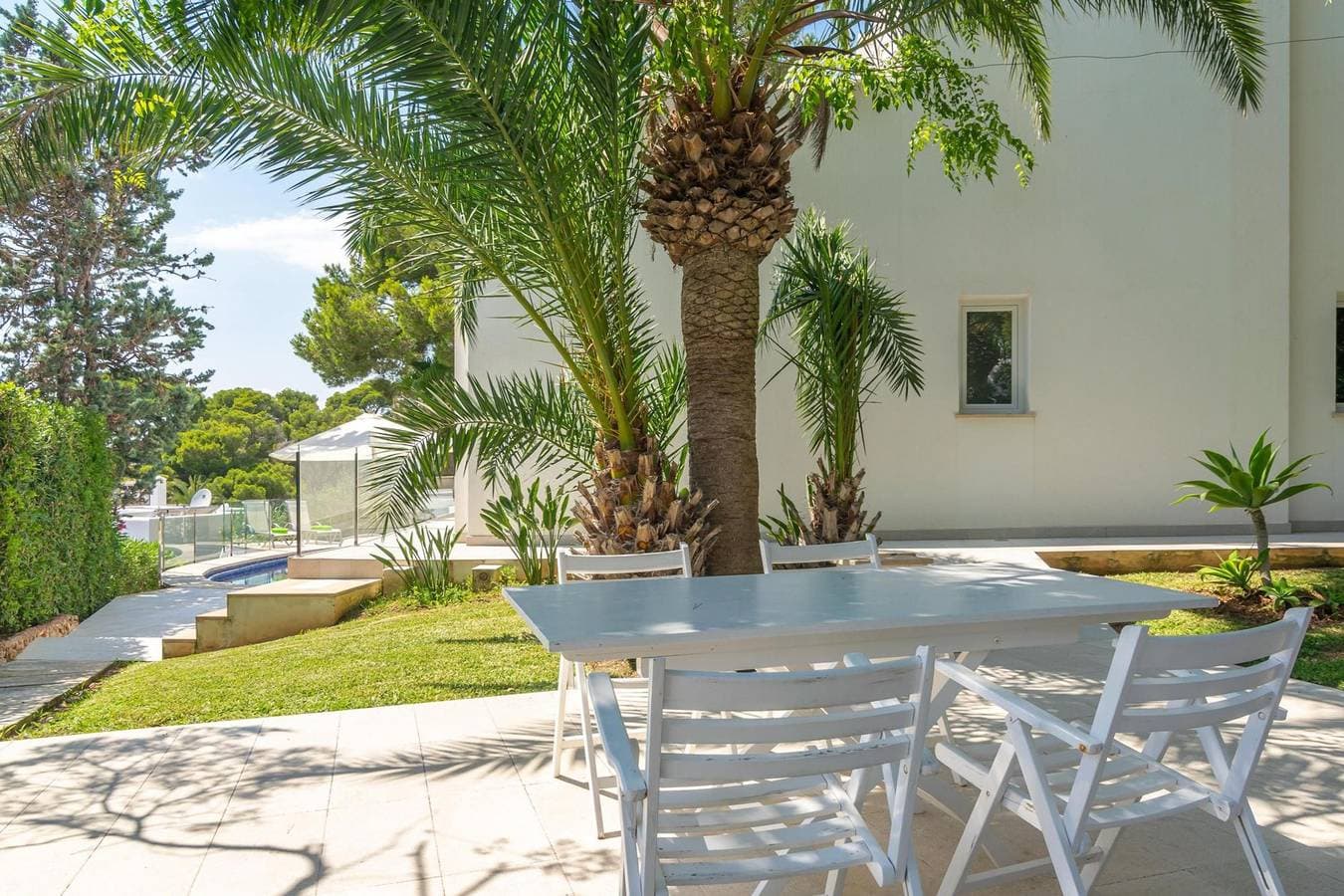 Foto 13 von 43: Cala Llonga - Spectacular villa with private pool and beautiful views to the marina. Free WiFi