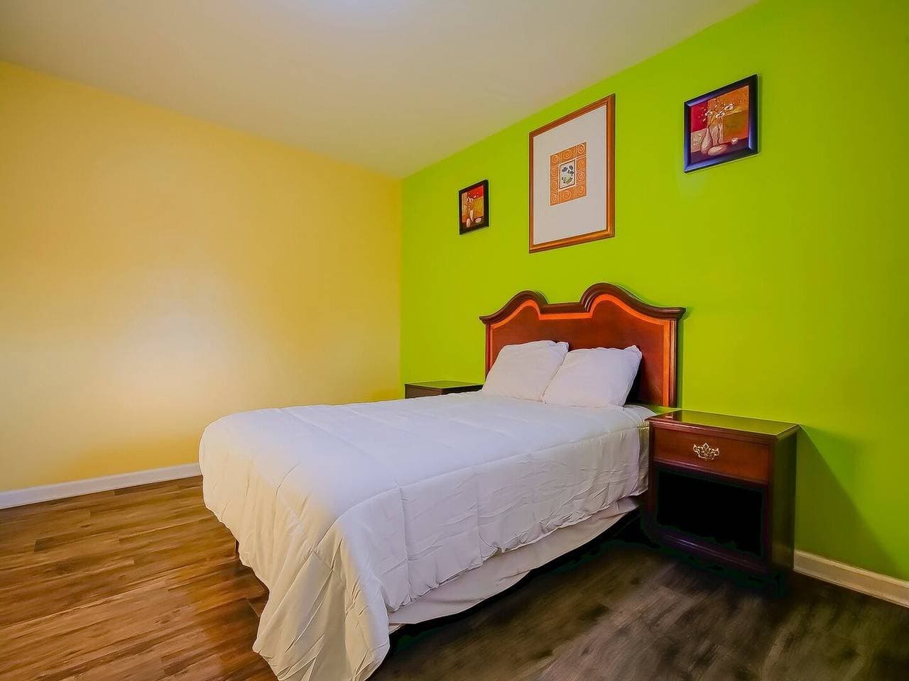 Foto 10 von 22: Doppelbett | Nichtraucher