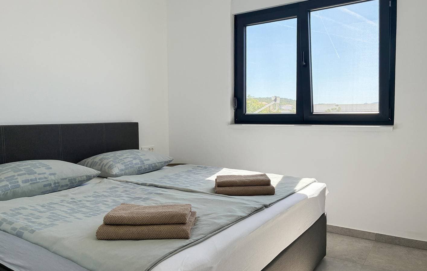 Foto 8 von 26: Gemütliche 1-Zimmer-Wohnung in der Nähe von Novigradsko More mit Außenpool