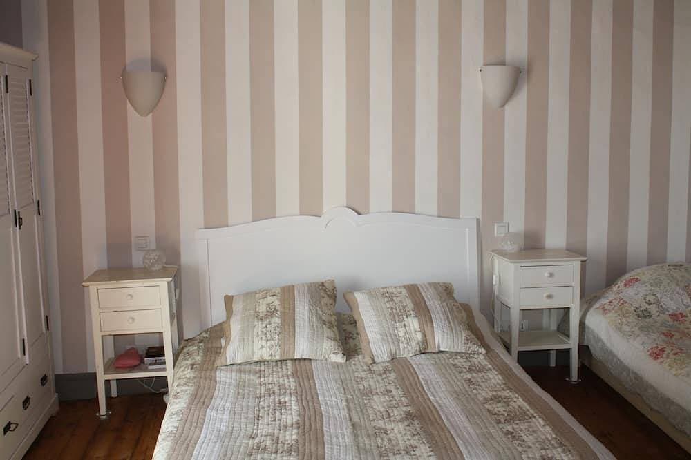 Foto 6 von 30: Tracy sur Mer. Charming renovated residence for up to 12 people