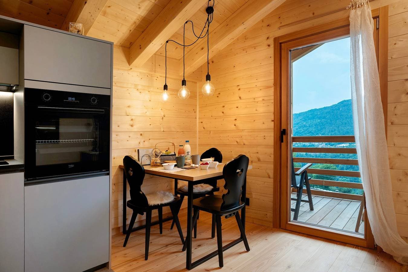 Foto 7 von 36: Chalet 'Bio Maso Nido Verde' mit Bergblick und Balkon