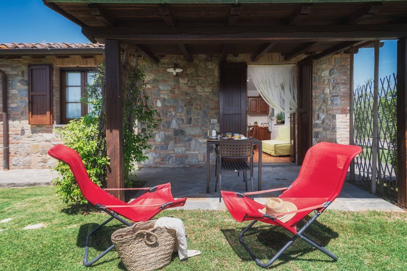 Foto 13 von 35: Ferienwohnung für 2 Personen mit Pool