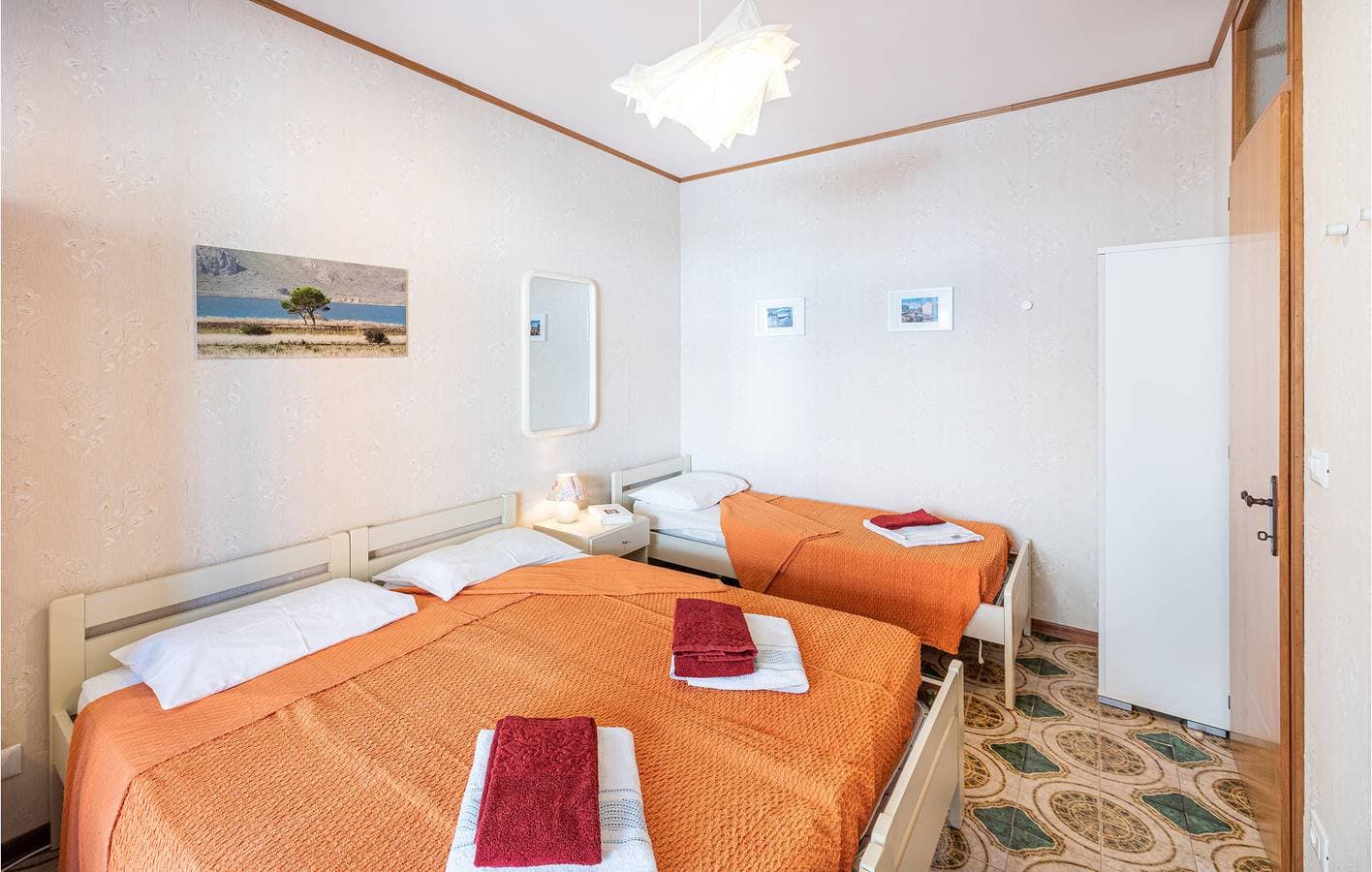 Foto 12 von 17: Appartement am Strand mit Terrasse & AC - für 4 Personen