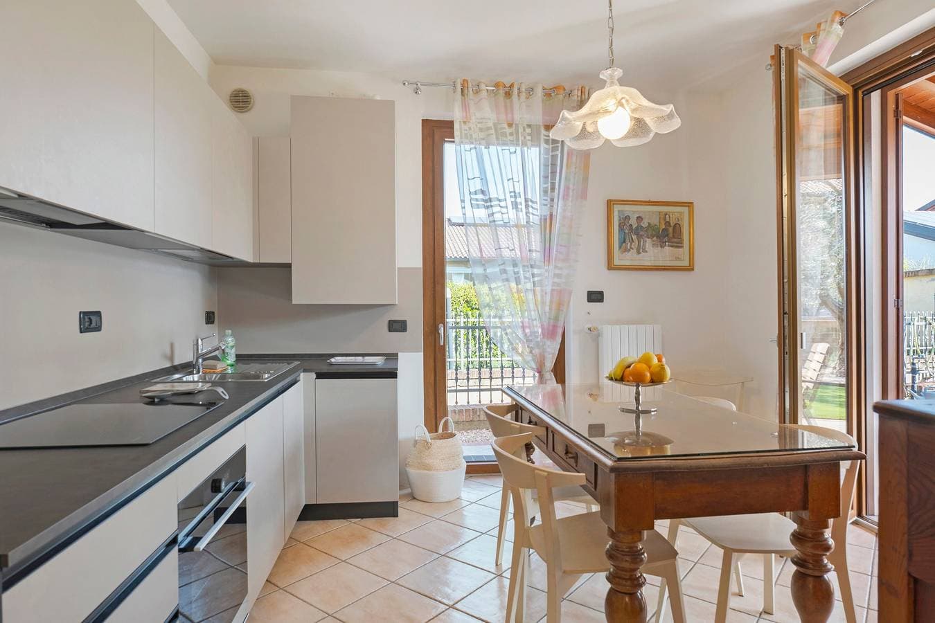 Foto 8 von 29: Ferienwohnung 'Katy Lake Rosmarino' mit privater Terrasse, WLAN und Klimaanlage