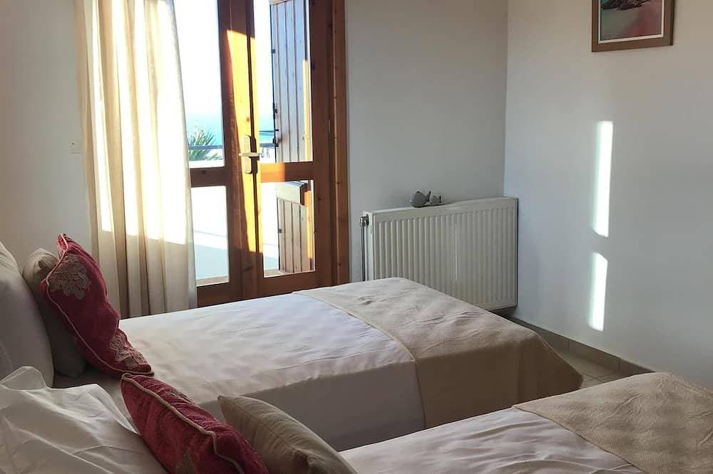Foto 3 von 30: Villa Kristina, Luxusvilla, Meerblick, privater Pool, Wohnküche im Freien