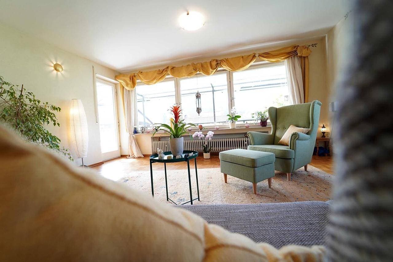 Ferienwohnung im Haus Lotus mit großem Balkon und Garten 1