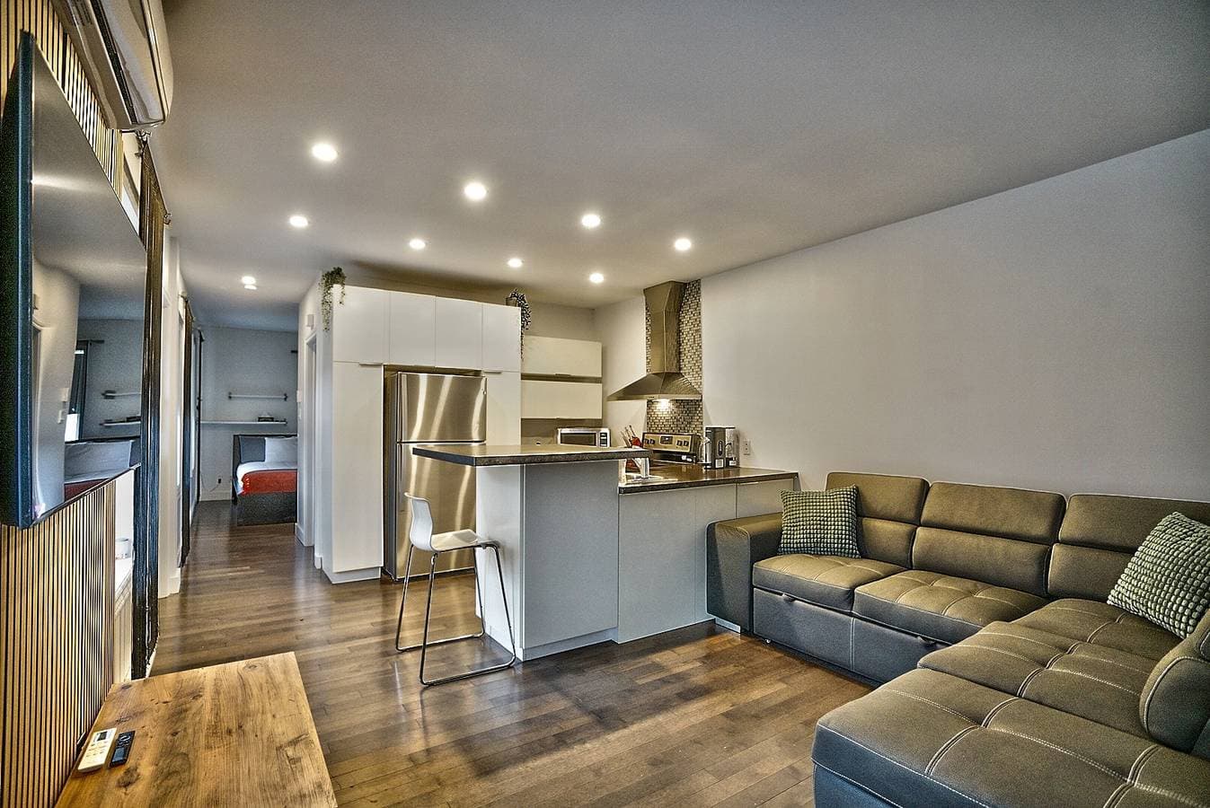 Downtown Sherby – zentral, Parkplatz, Kingsize-Bett, 3 Schlafplätze 1