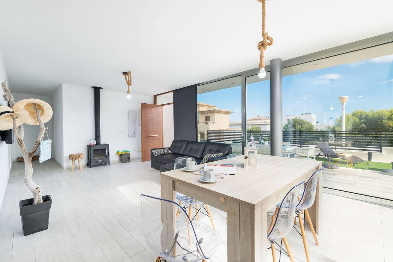 Foto 11 von 39: Ferienhaus 'Es Mollet' mit Meerblick, privatem Pool und WLAN