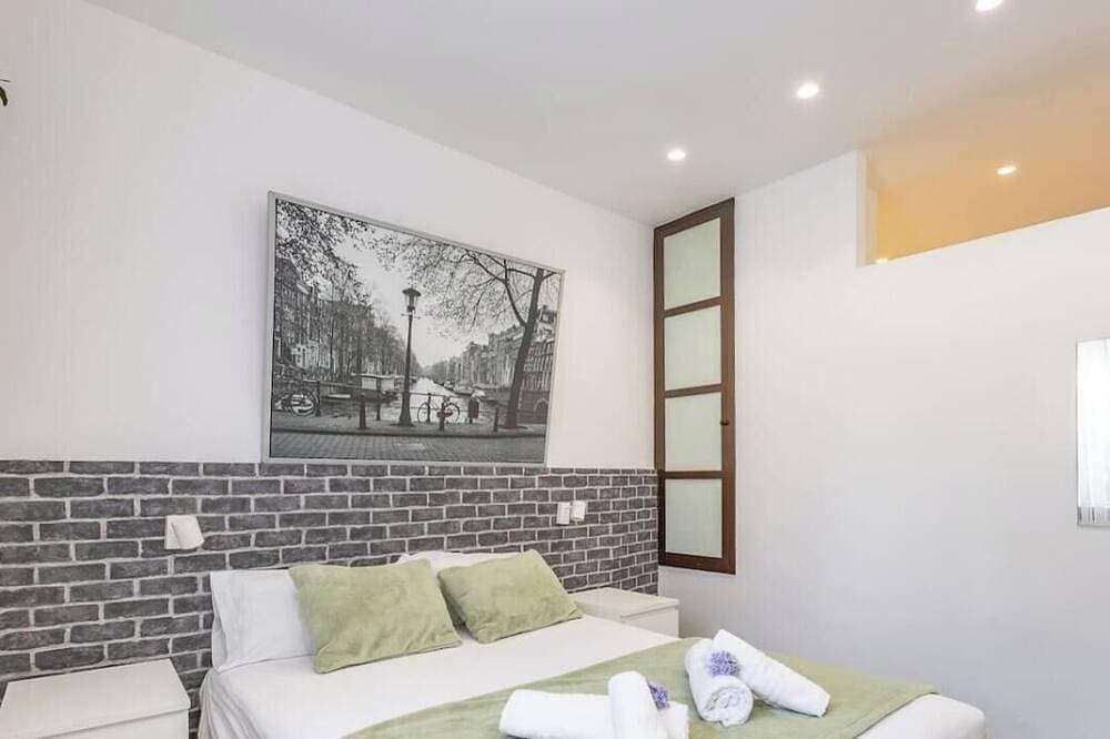 Foto 4 von 30: Elegant Loft with Loft and Modern Design |Center