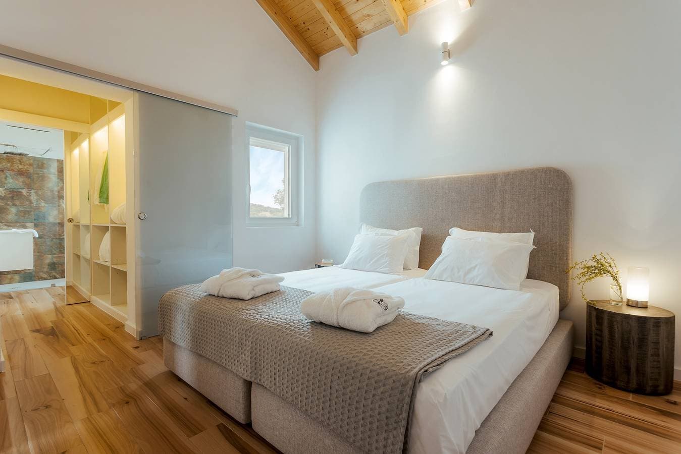 Foto 8 von 13: Landhaus 'Arinto' mit Bergblick, Wi-Fi und Klimaanlage