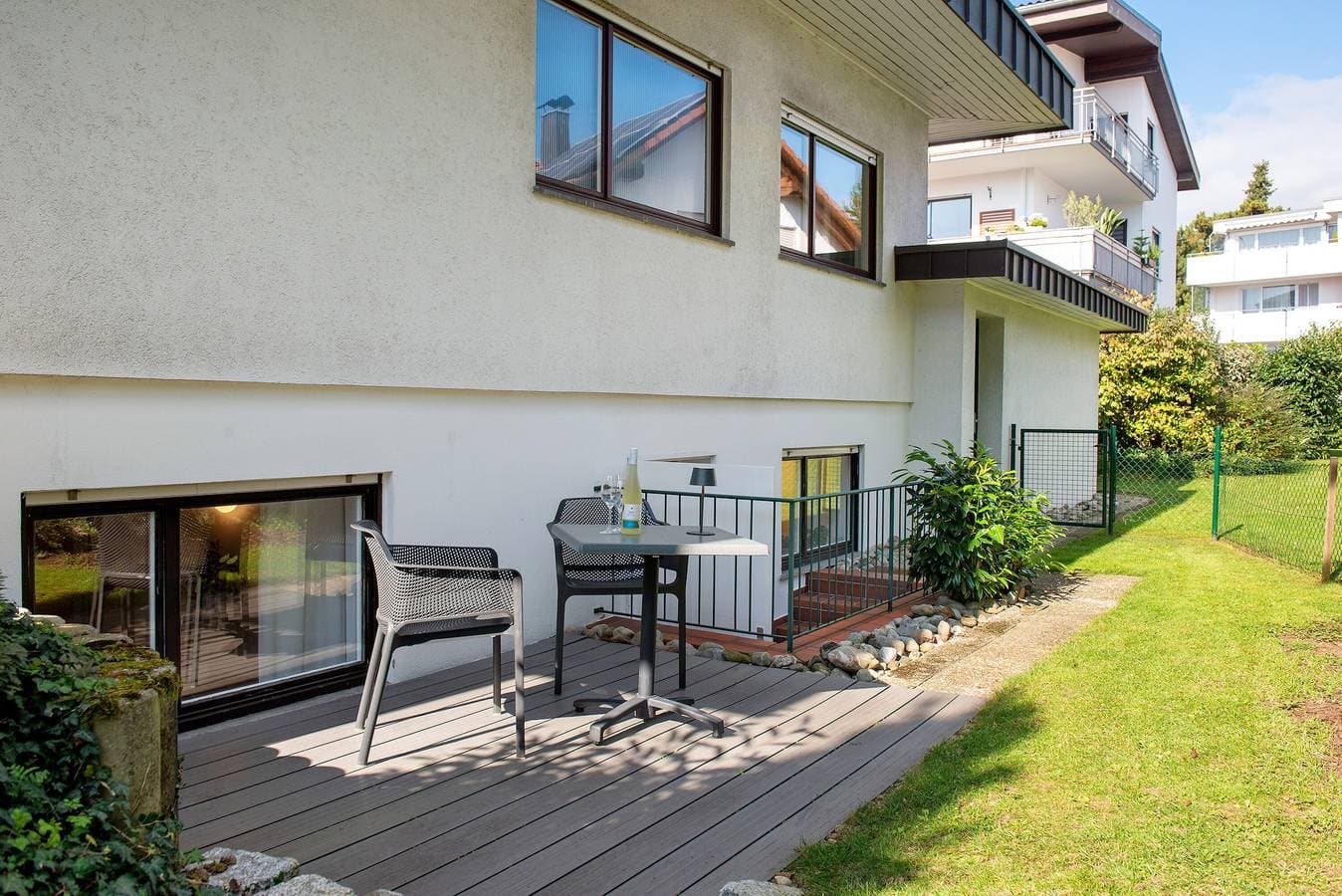 Foto 5 von 33: Bodensee Bungalow - Ferienwohnung 'Souterrain' mit Privatterrasse, Gemeinschaftsgarten und Wi-Fi