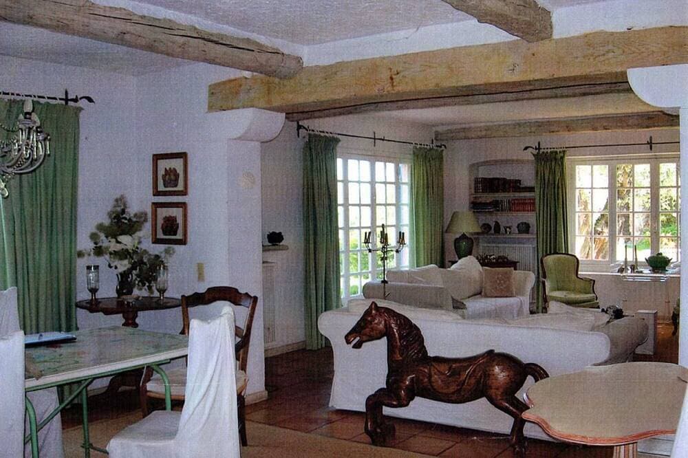 Foto 5 von 7: Zimmer mit Zugang zum Garten und Pool