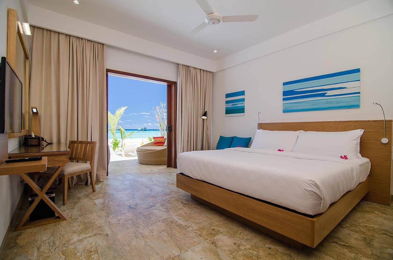 Foto 9 von 9: Special Offer - 2 Nights Beach Bungalow & 2 Nights Water Villa