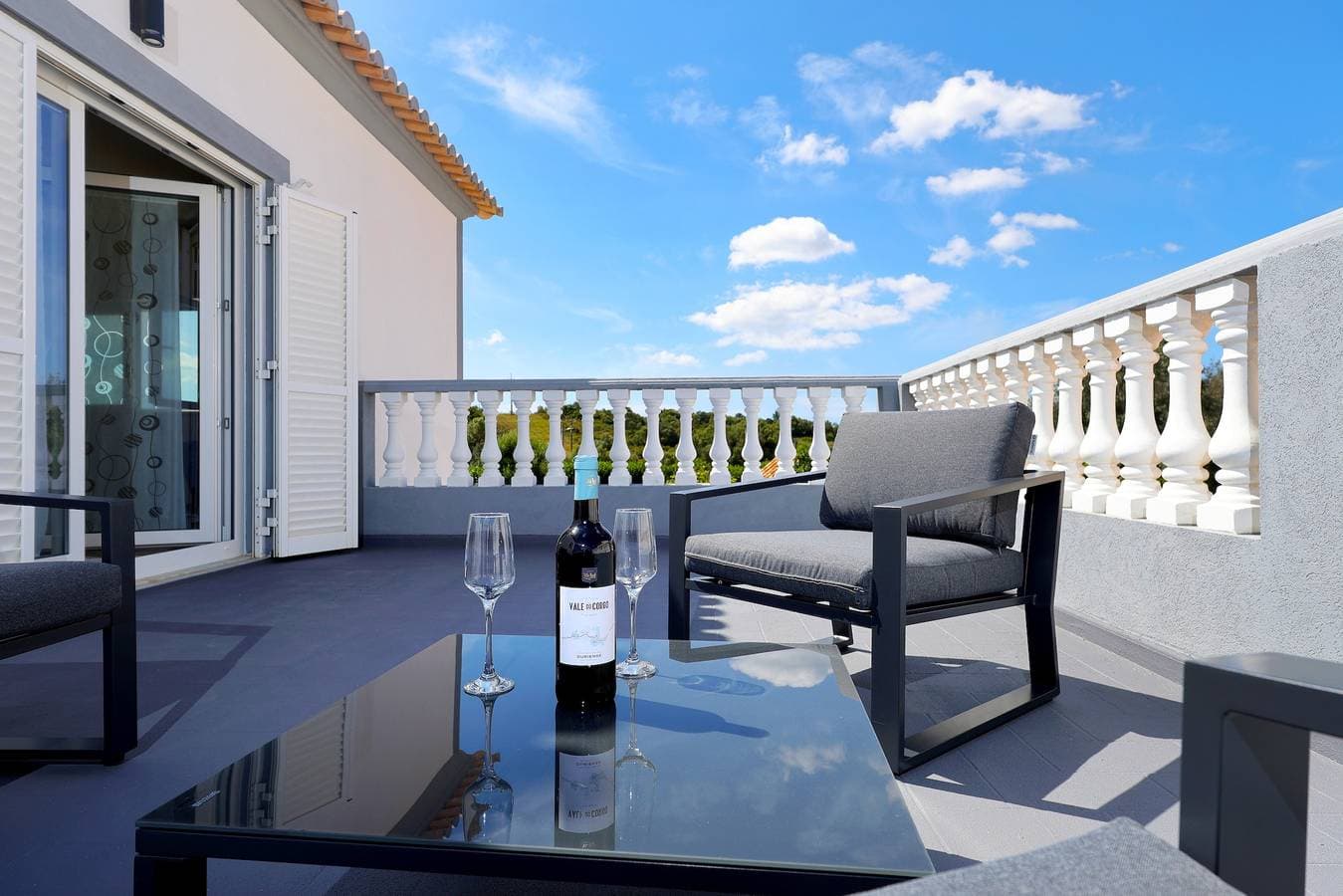 Foto 2 von 36: Casa Sun Zen – Villa mit 4 Schlafzimmern, Pool und Billardtisch
