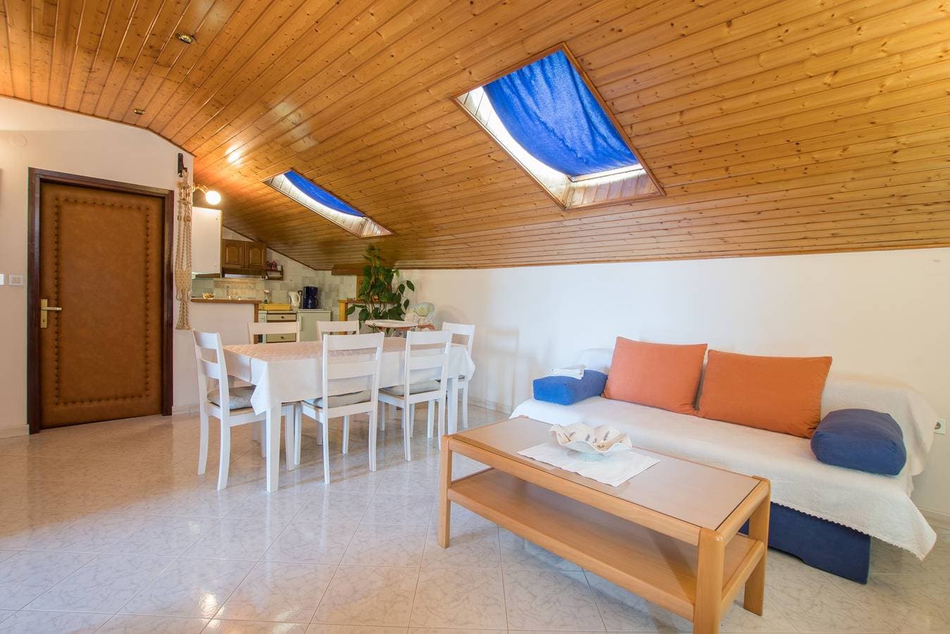 Foto 7 von 18: 2-Zimmer-Ferienwohnung mit Balkon und Meerblick Umag A-2529-c