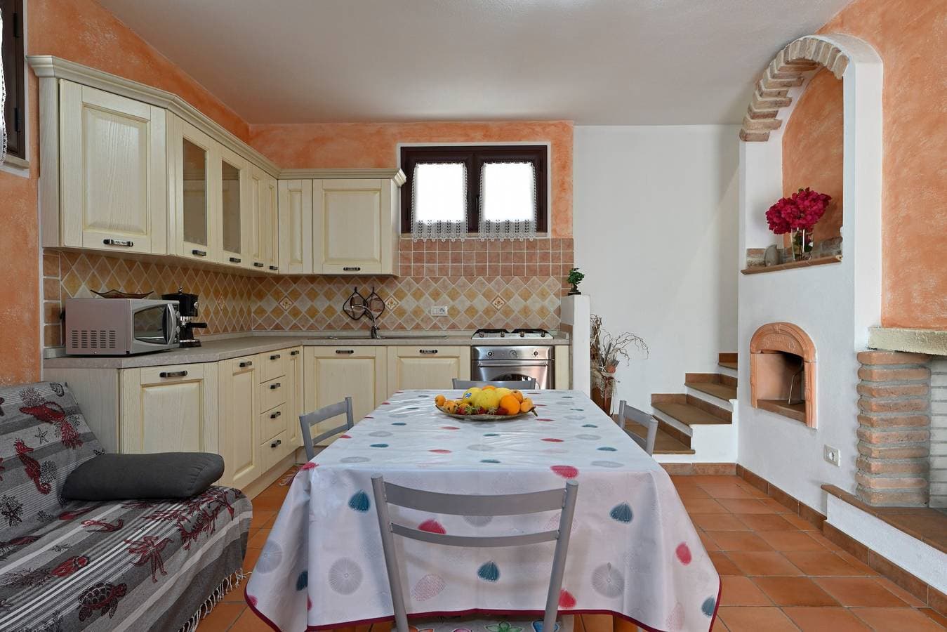 Foto 3 von 18: Ferienhaus 'Con Aria Condizionata' mit Bergblick und Klimaanlage