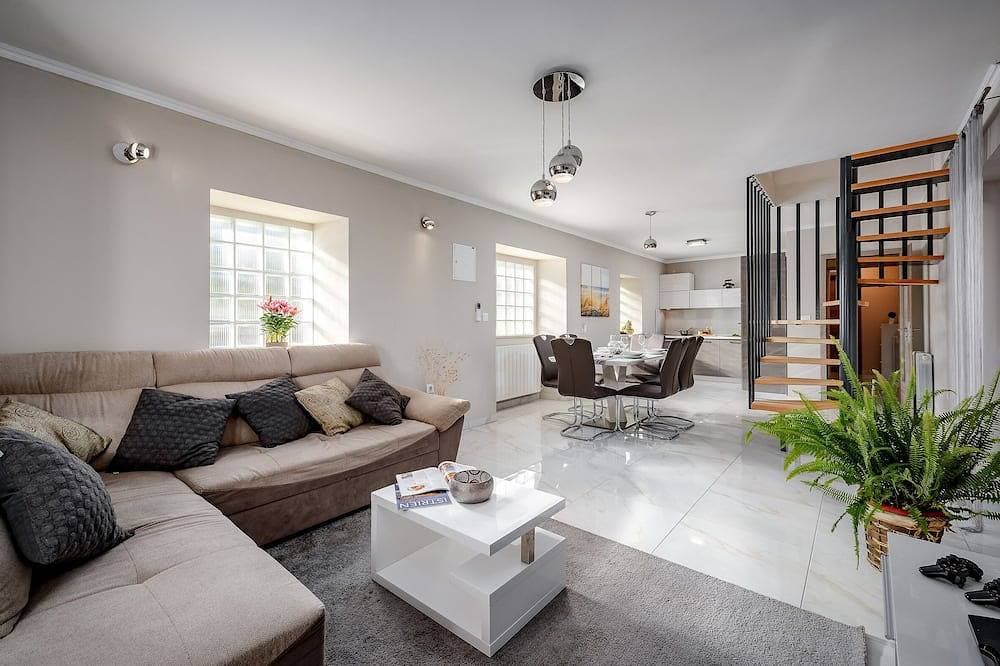 Beautiful 3 Bedroom Apartment in Central Istria Ideal For Families. 1