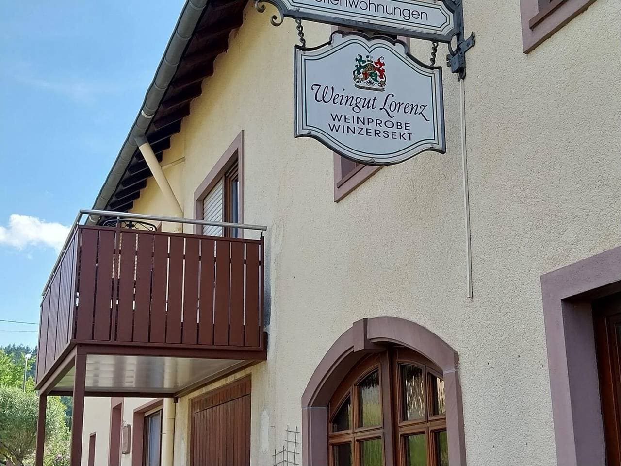 Weingut-Ferienwohnungen Lorenz - nur Urlaubsgäste 1