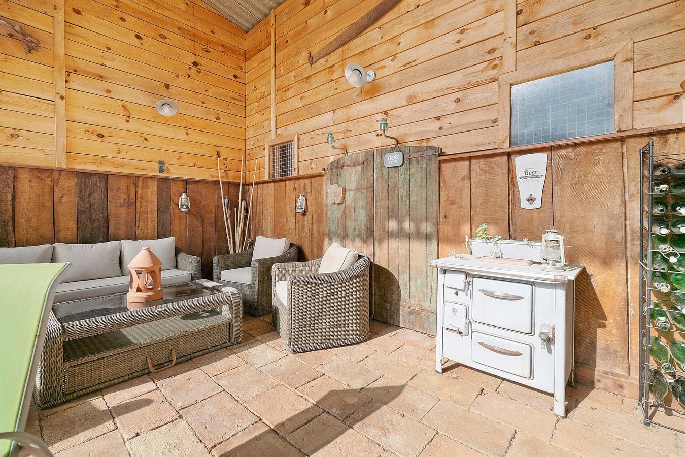 Foto 13 von 25: Gästezimmer Acacia mit gemeinsamer Terrasse und Garten