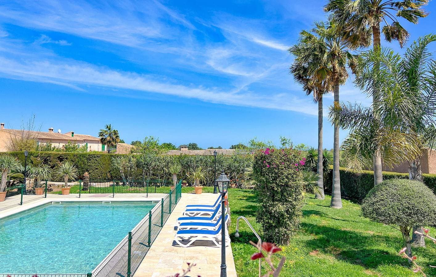 Foto 12 von 43: Sonniger Rückzugsort mit Pool und Terrasse in s'Horta