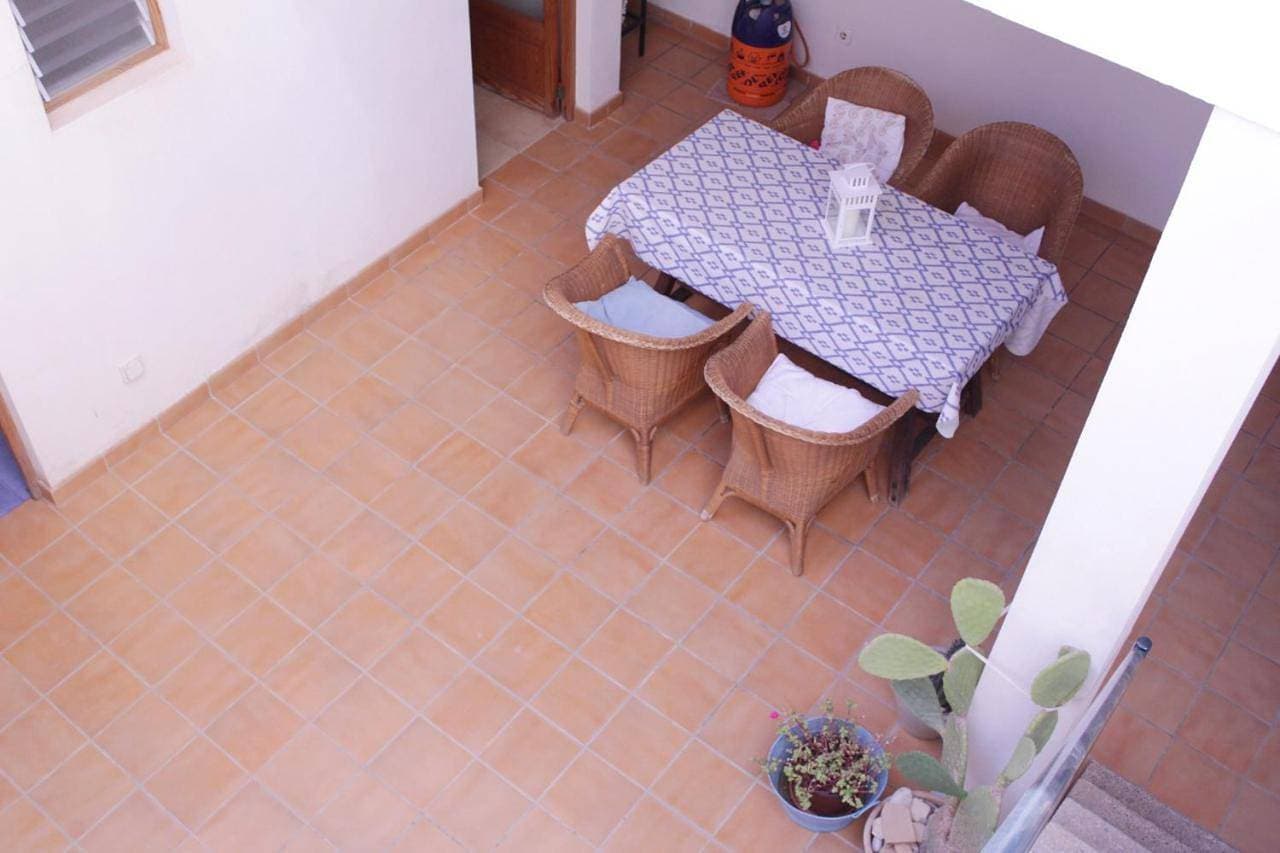 Foto 6 von 17: Three-Bedroom House