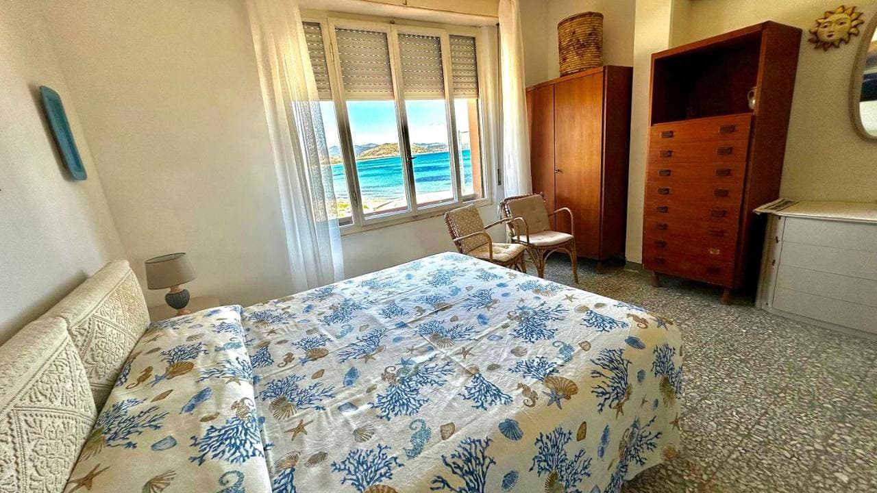 Foto 6 von 37: Two-Bedroom Apartment with Sea View