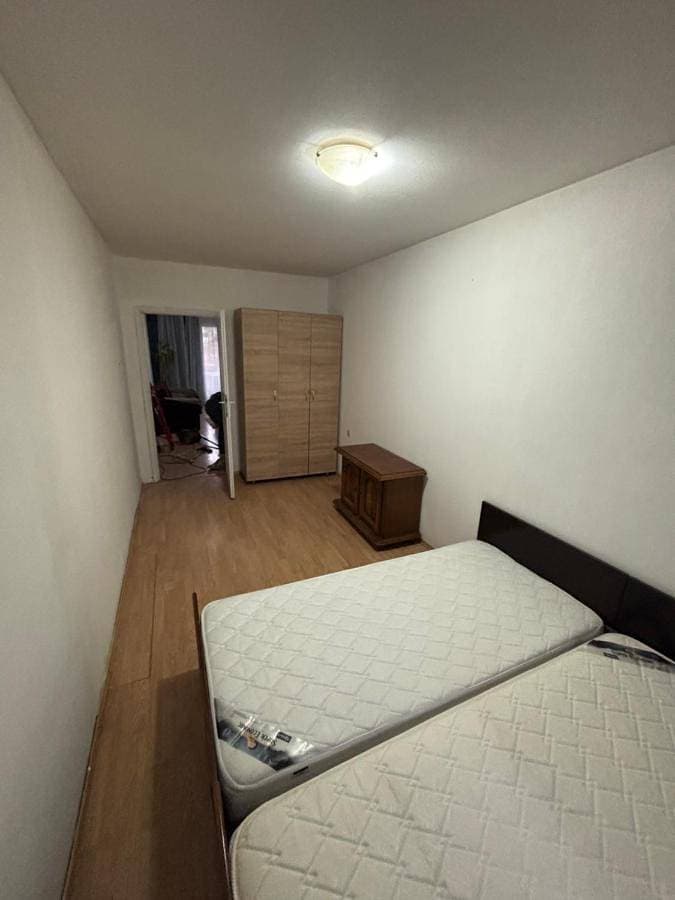 Foto 3 von 6: One-Bedroom Apartment