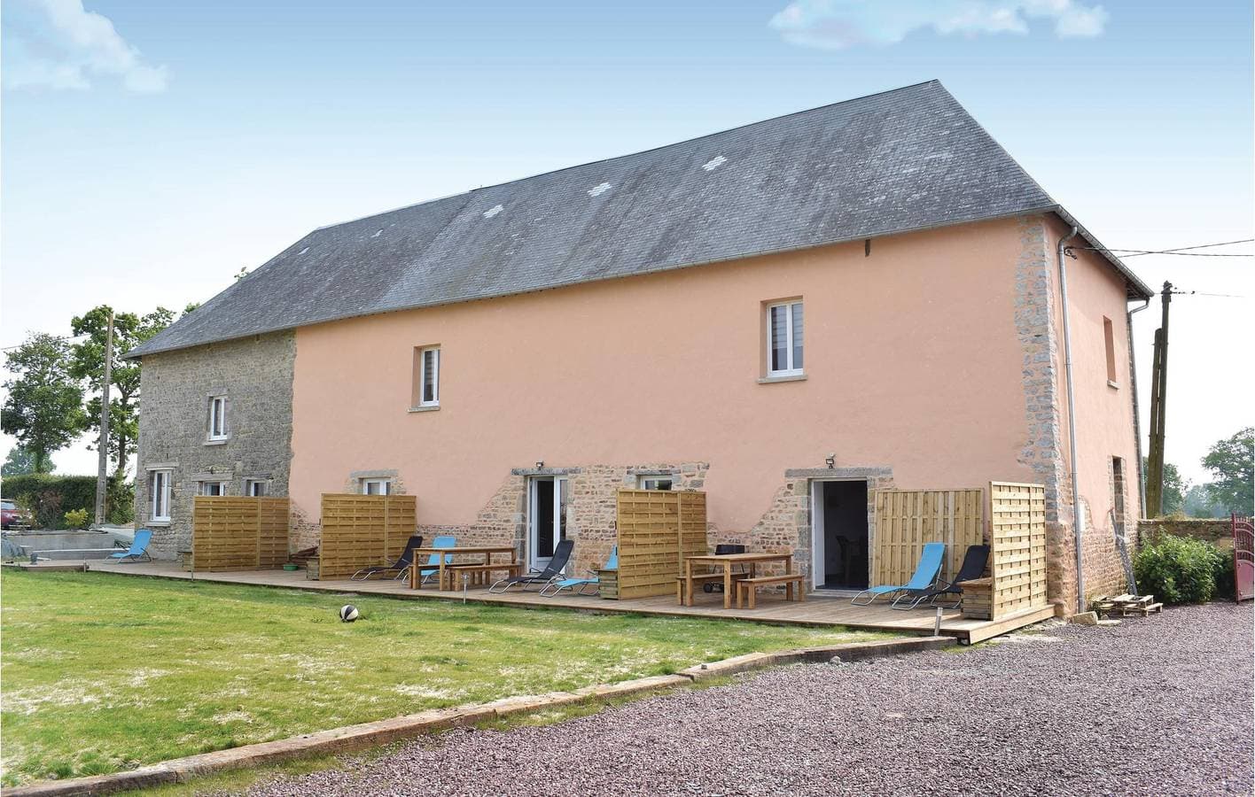 Riverside Retreat: Babybett, Garten, TV & WiFi 1