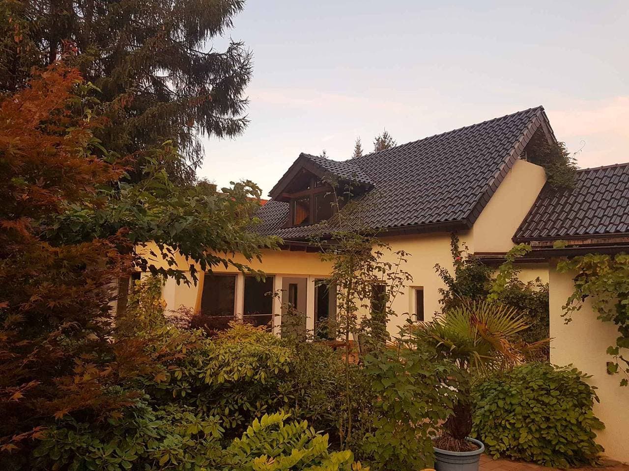 Foto 4 von 33: Ferienhaus mit Garten und eigenem Schwimmbad