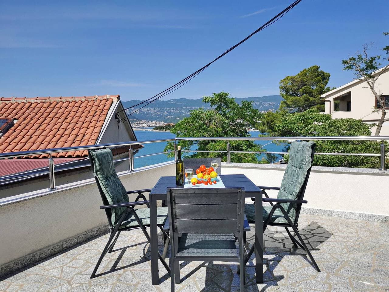 Studio-Apartment Glorijeta - modern, 25 m vom Meer entfernt, Terrasse, Meerblick, kostenloser Parkpl... 1