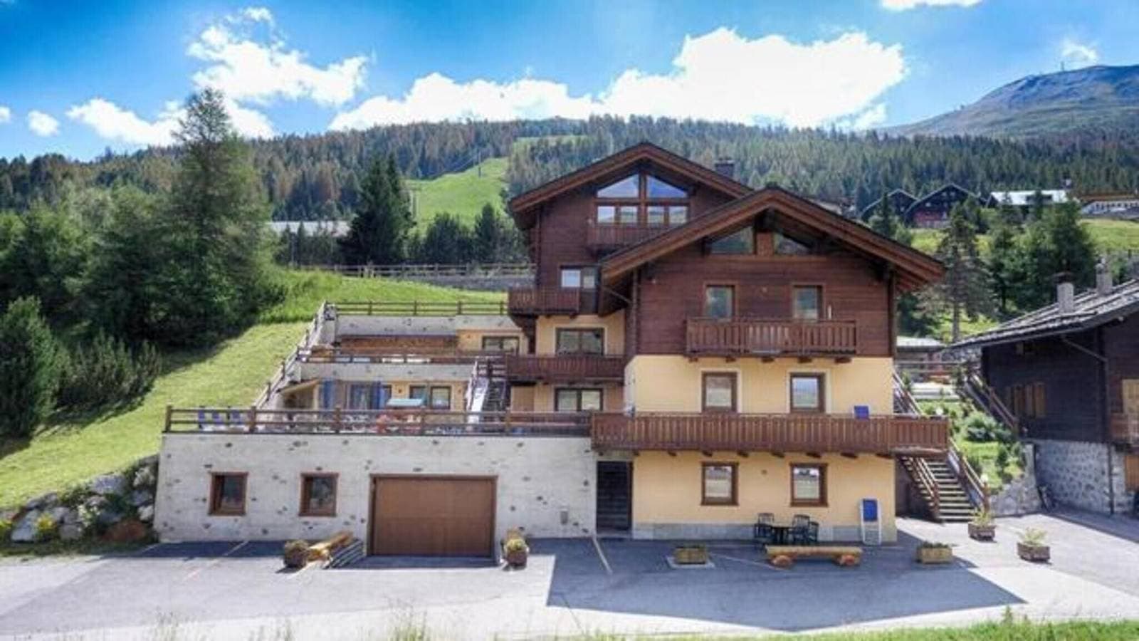 Foto 12 von 12: Wohnung Mont dala Nef - Baita Cusini mit Bergblick, Spa-Bereich & WLAN