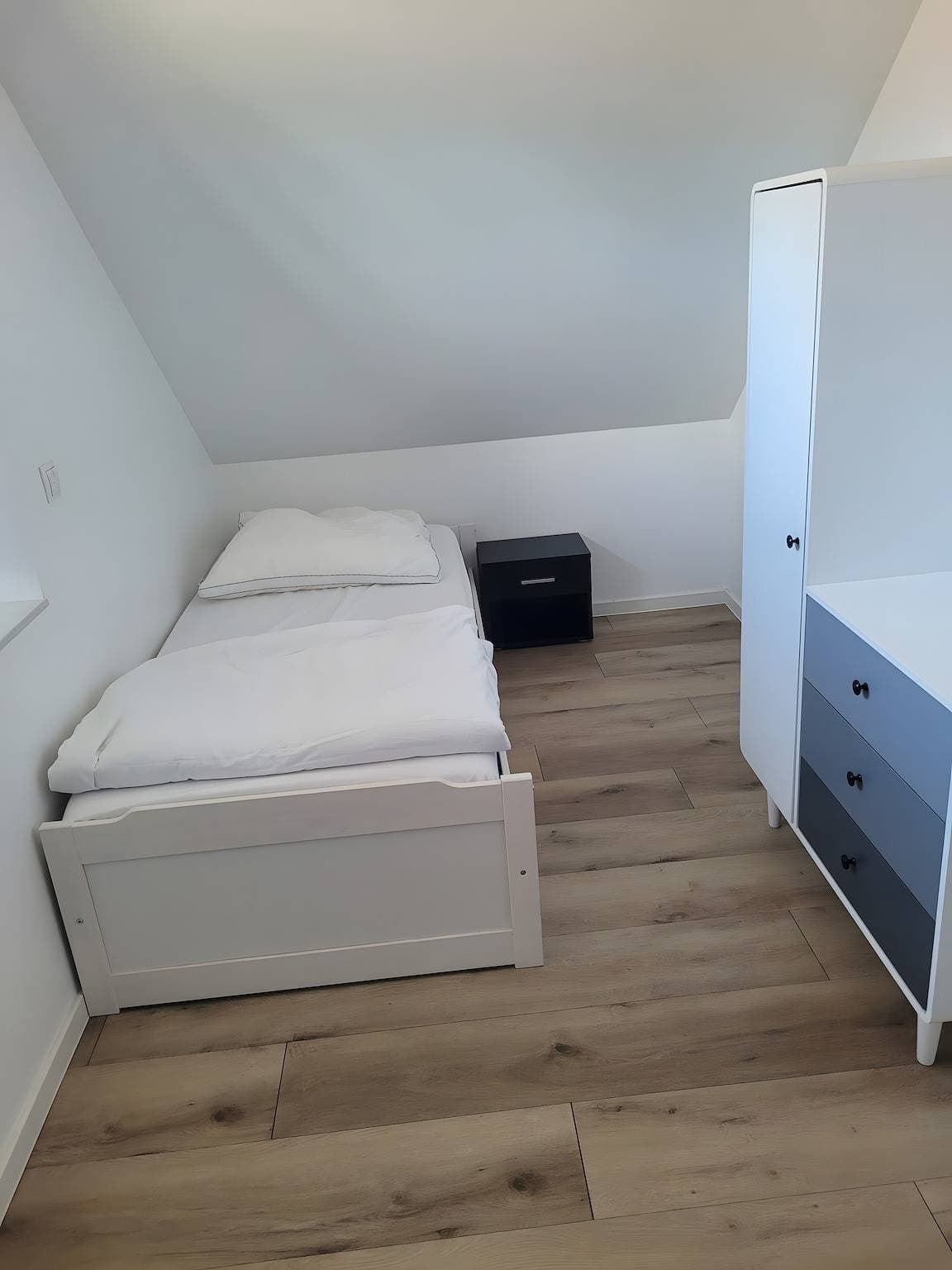 Foto 9 von 16: Ferienhaus 'Sam' mit Seeblick, privater Terrasse und WLAN
