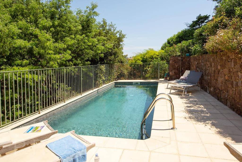 Foto 8 von 43: Ferienhaus mit privatem Pool in Théoule-sur-Mer