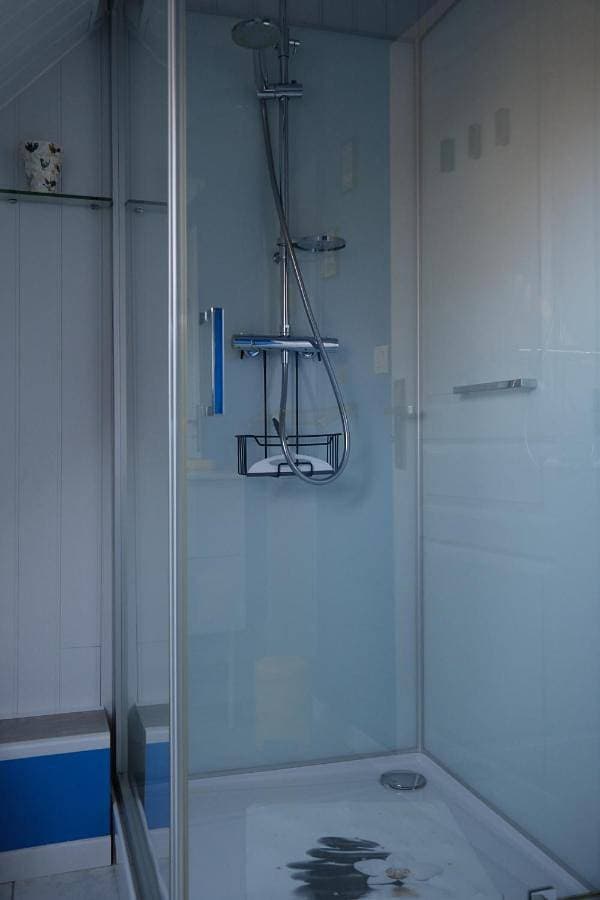 Foto 5 von 7: Double Room with Shared Bathroom