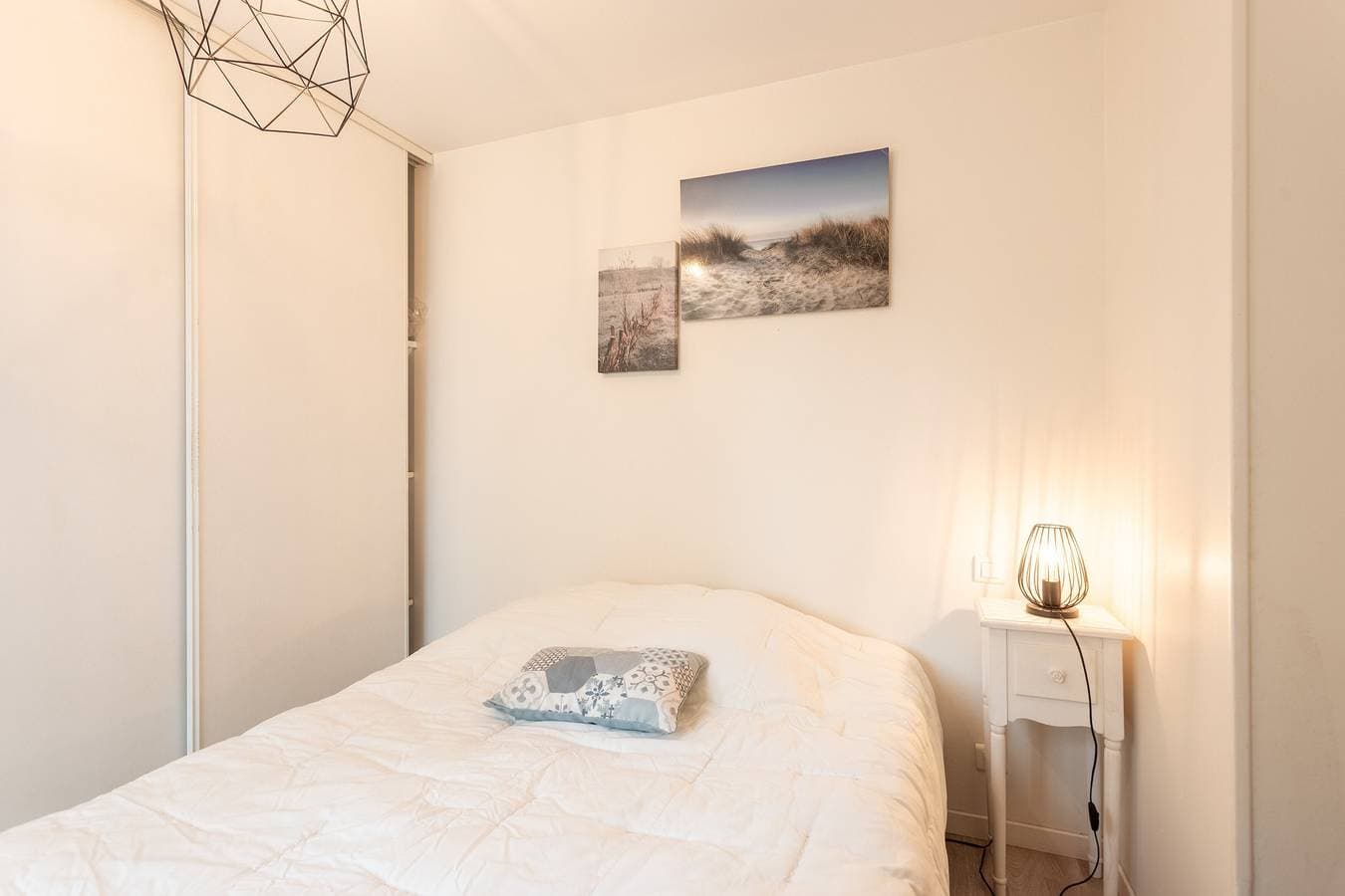 Foto 8 von 21: Appartement „Etxexuria“ mit privater Terrasse, WLAN und Klimaanlage