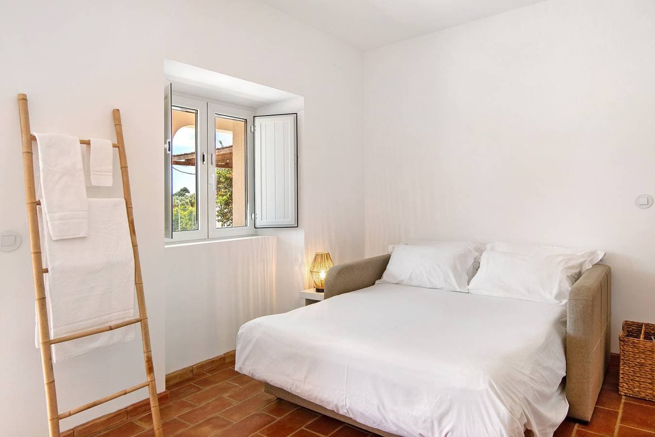 Foto 13 von 32: Ferienwohnung 'Casa Do Livramento Adega' mit Gemeinschaftspool, WLAN und Klimaanlage