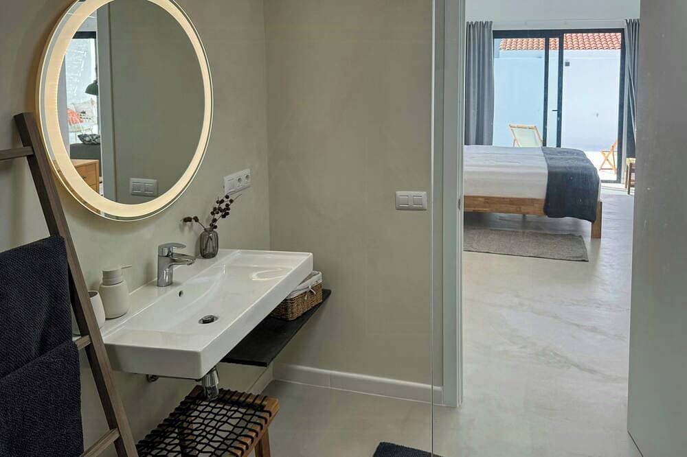 Foto 12 von 30: Designhaus mit Whirlpool und Swimmingpool auf Lanzarote