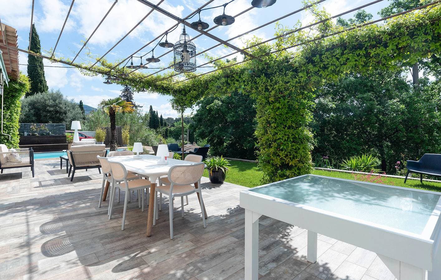 Foto 10 von 26: Cabris Wohnung mit Pool und Parkplatz