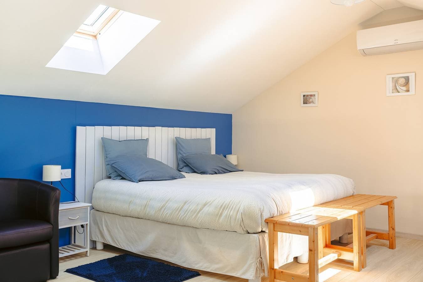 Foto 6 von 21: Gästezimmer „Ré“ – Helles Zimmer mit eigenem Bad auf der Île de Ré