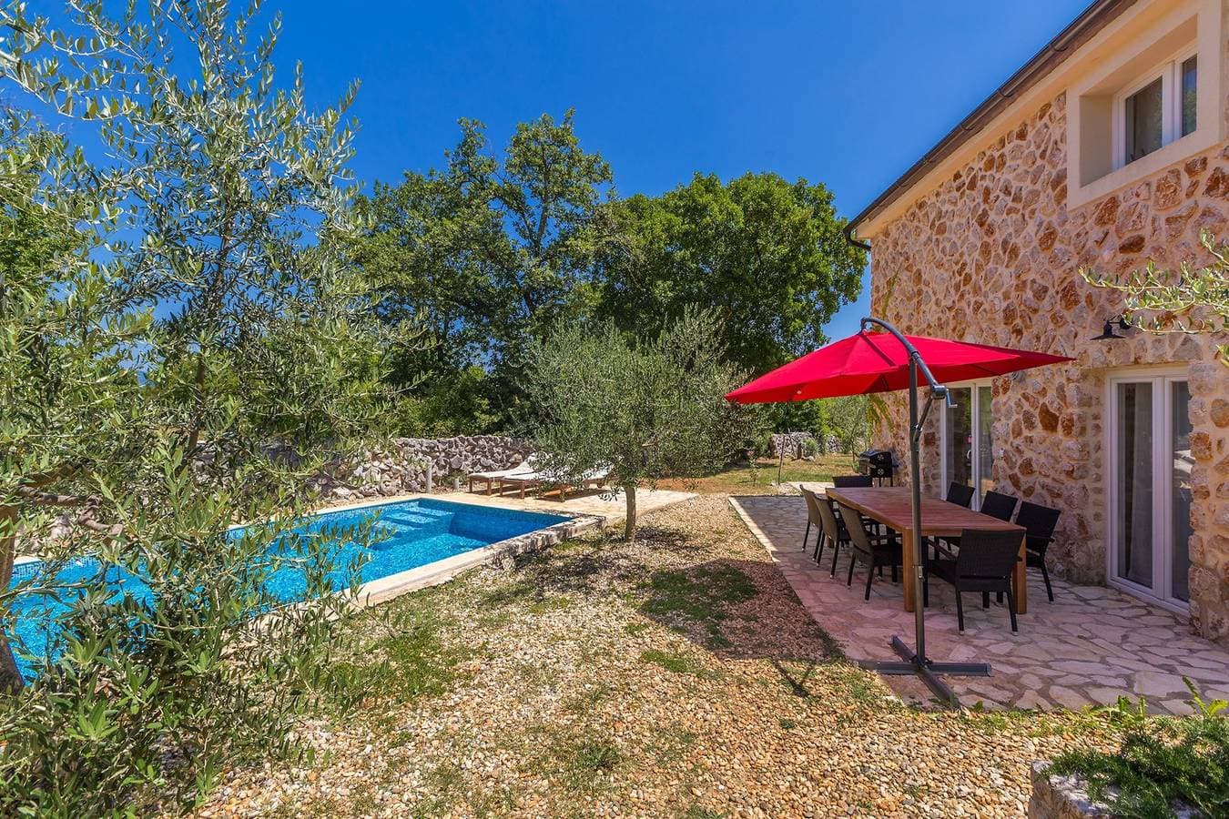 Foto 11 von 64: Ferienhaus Alyssa mit pool auf der Insel Krk, 3km vom Sandstrand