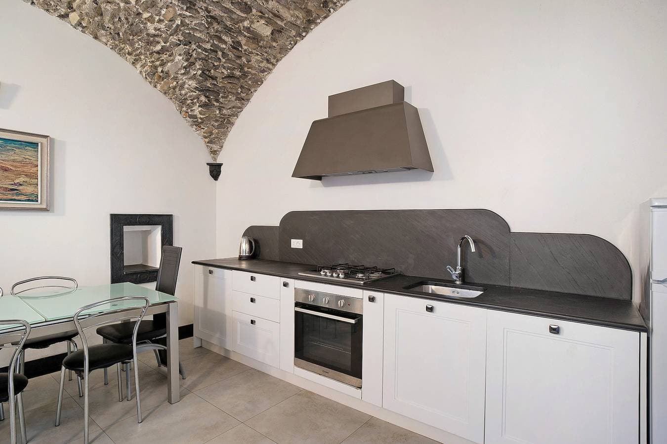 Foto 9 von 21: Ferienwohnung 'Dipinti, Borgo Dei Pescatori' mit WLAN und Klimaanlage