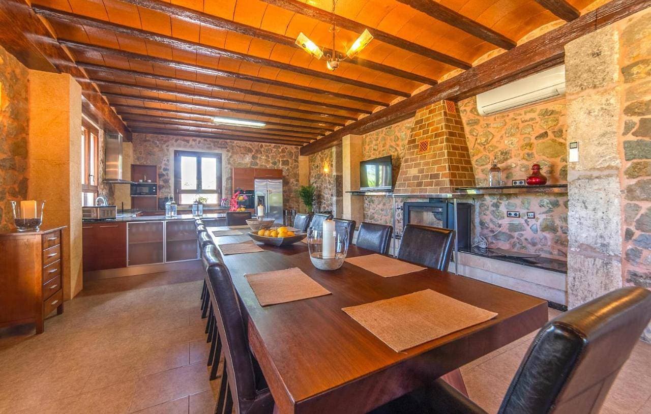 Foto 8 von 42: Five-Bedroom Holiday Home