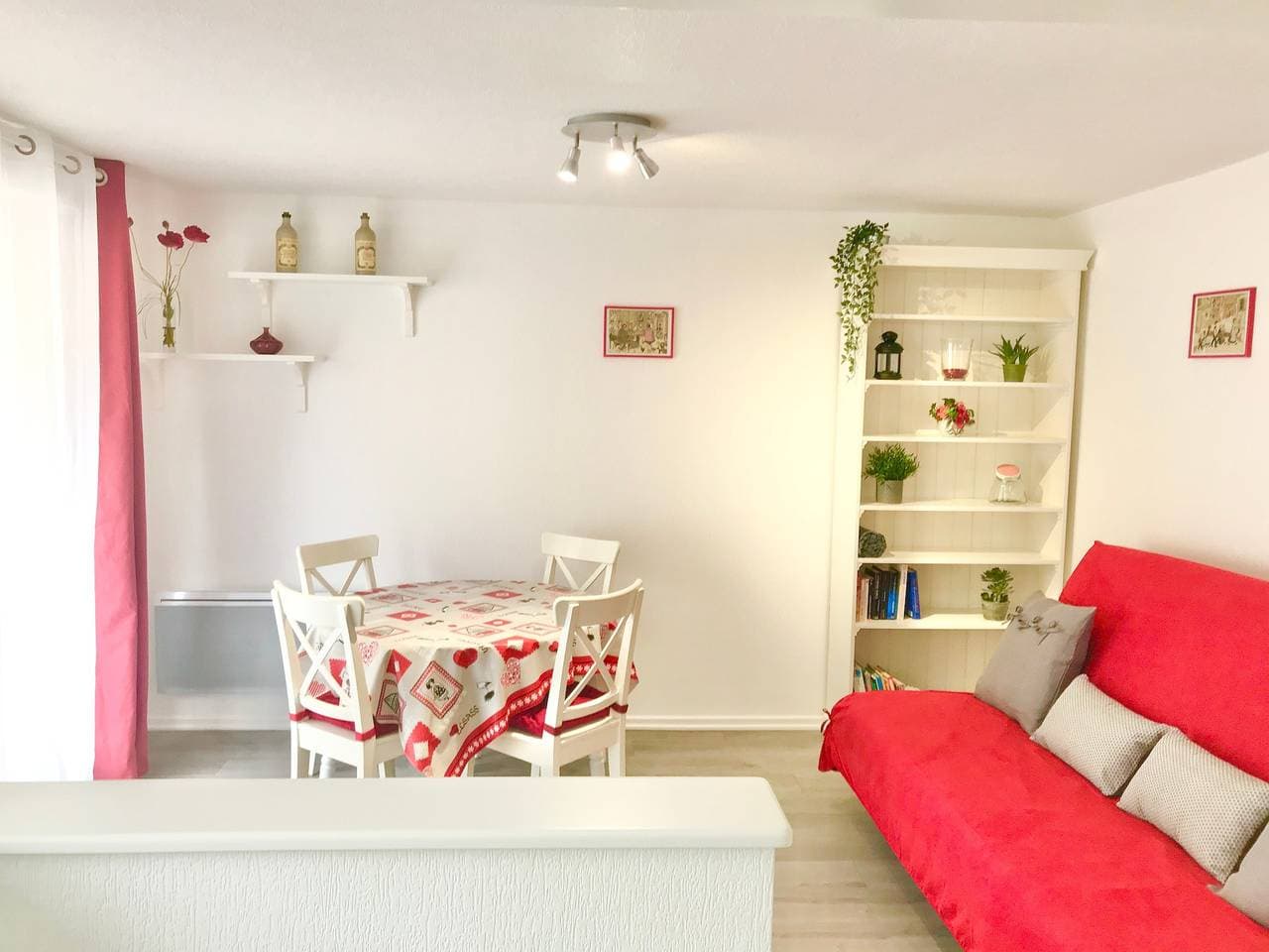 Foto 2 von 28: Ferienwohnung für 4 Personen mit Balkon