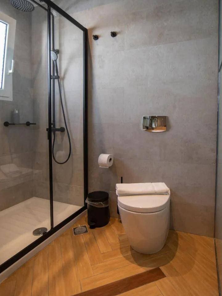 Foto 7 von 37: One-Bedroom Apartment