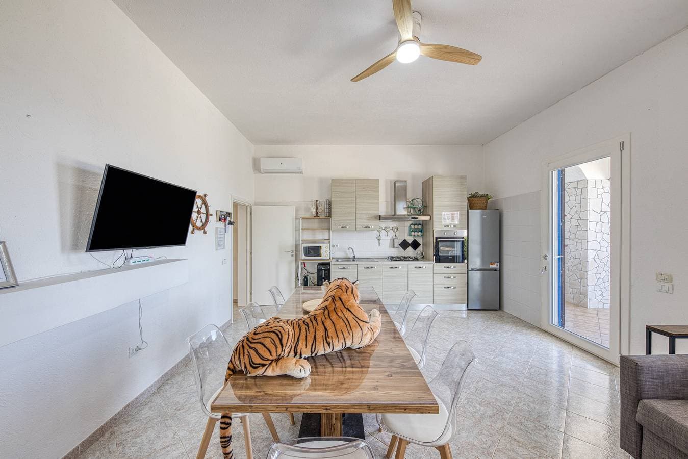 Foto 9 von 39: Villa Rusciu de lu mare superior – Pool, Meerblick, 4 Schlafzimmer, Strandnähe