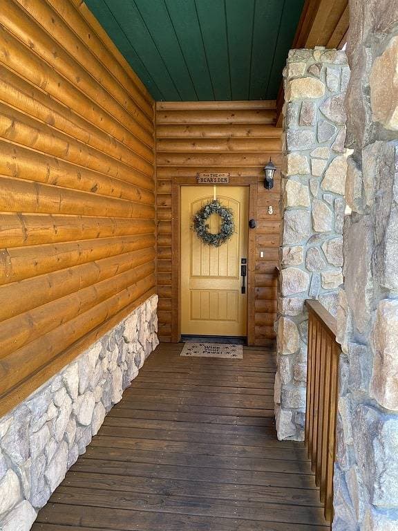 Foto 10 von 40: New Shaver Lake listing! Beautiful 4 Bed 3 Bath