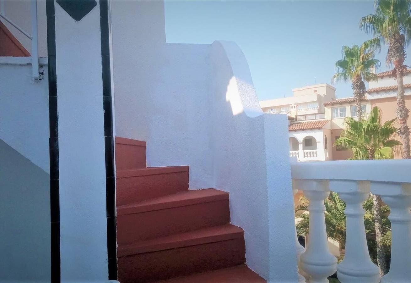 Foto 4 von 45: Ferienwohnung 'Duquesa Beach' mit seitlichem Meerblick, Dachterrasse & kostenlosem Tiefgaragenstellplatz, strandnah