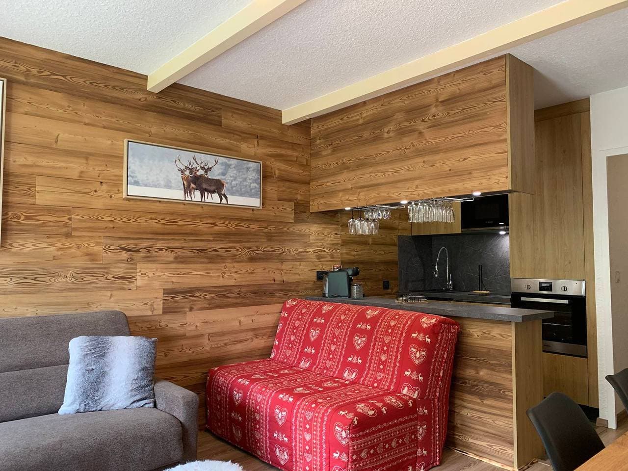 Foto 9 von 13: Charmantes renoviertes Studio mit Balkon und WIFI, nahe den Pisten