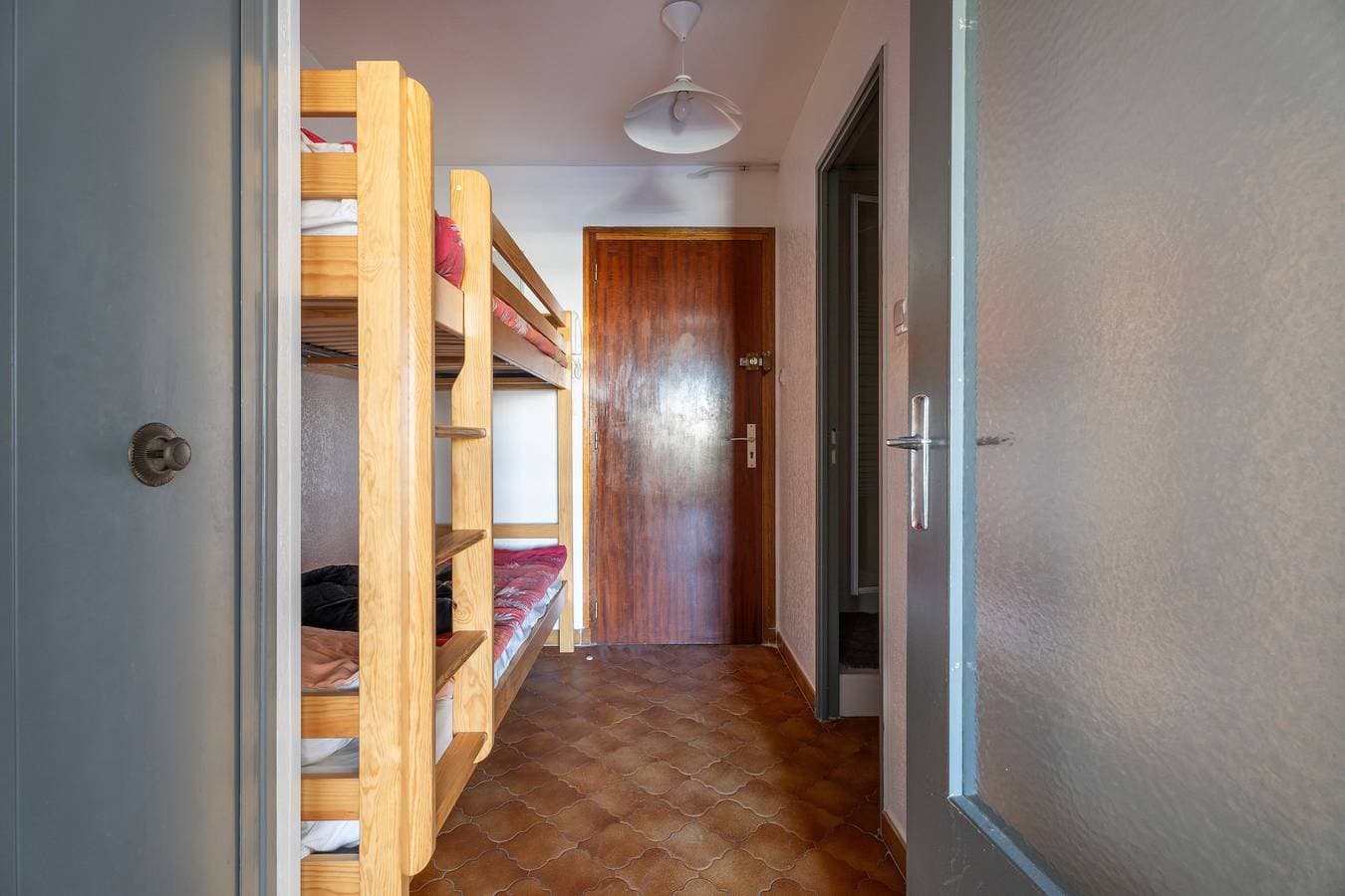 Foto 11 von 21: Studio für 4 Personen mit Balkon, 10 Minuten vom Strand entfernt, im Herzen des Dorfes