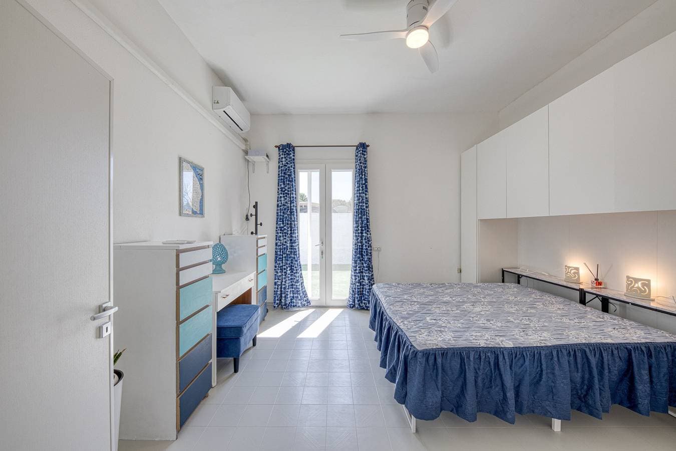 Foto 10 von 39: Villa Rusciu de lu mare superior – Pool, Meerblick, 4 Schlafzimmer, Strandnähe